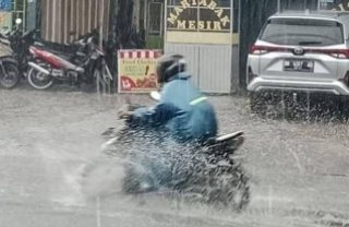 Sebagian Besar Wilayah Riau Akan Diguyur Hujan Hari Ini