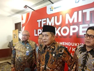 Menkop ajak koperasi mitra LPDB jadi 'kakak asuh' Koperasi Merah Putih