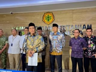 Mentan: Beras dan minyak dikirim bantu korban banjir Aceh-Sumut-Sumbar