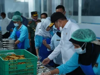 Menkopolkam ingatkan pengelola SPPG cermat memilah bahan makanan
