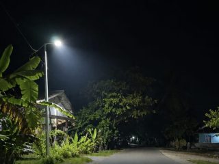 Aktivitas Malam Warga Ganting Damai Kembali Aman Usai Dishub Kampar Rampungkan Perbaikan LPJU